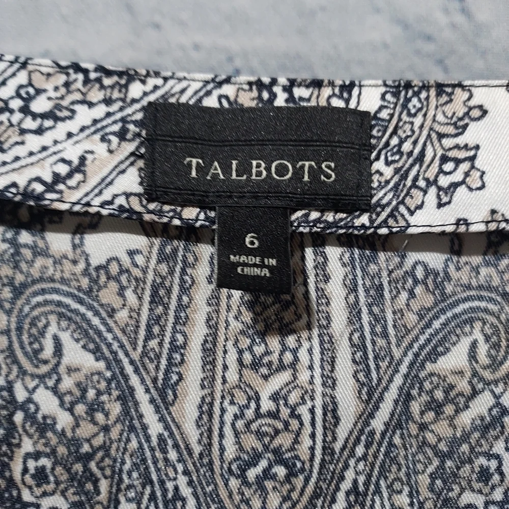Talbots Womens 6 Black White Tan Floral Paisley Blouse Old Money Quite Luxury
